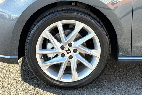 KR75YOF SEAT Ibiza 1.0 TSI FR DSG Euro 6 (s/s) 5dr Thumbnail #16