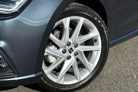 KR75YOF SEAT Ibiza 1.0 TSI FR DSG Euro 6 (s/s) 5dr Thumbnail #30