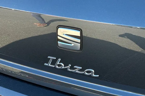 KR75YOF SEAT Ibiza 1.0 TSI FR DSG Euro 6 (s/s) 5dr Thumbnail #34