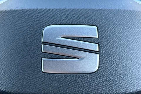 KR75YOF SEAT Ibiza 1.0 TSI FR DSG Euro 6 (s/s) 5dr Thumbnail #37