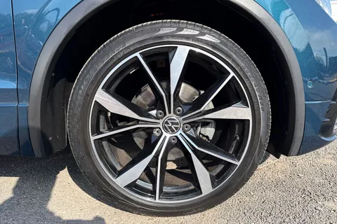 CX21TYA Volkswagen Tiguan 2.0 TDI R-Line 5dr DSG ⭐1 Year VW Warranty⭐ Thumbnail #11