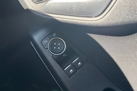 BN69PGE Ford Fiesta 1.1 Ti-VCT Zetec Euro 6 (s/s) 5dr Thumbnail #19