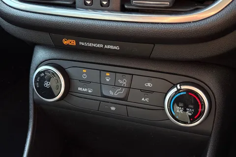 BN69PGE Ford Fiesta 1.1 Ti-VCT Zetec Euro 6 (s/s) 5dr Thumbnail #20