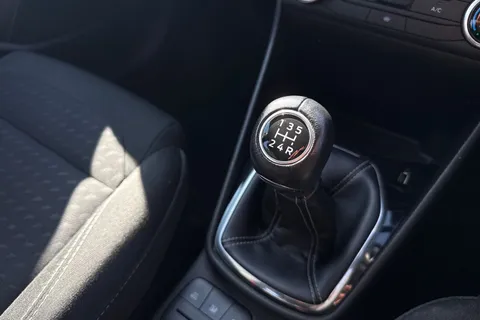 BN69PGE Ford Fiesta 1.1 Ti-VCT Zetec Euro 6 (s/s) 5dr Thumbnail #21