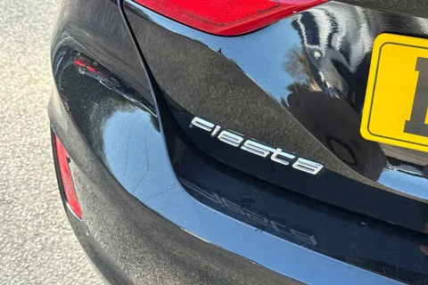 BN69PGE Ford Fiesta 1.1 Ti-VCT Zetec Euro 6 (s/s) 5dr Thumbnail #26