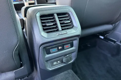 CX21TYA Volkswagen Tiguan 2.0 TDI R-Line 5dr DSG ⭐1 Year VW Warranty⭐ Thumbnail #37