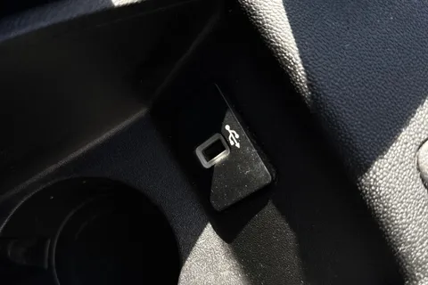 BN69PGE Ford Fiesta 1.1 Ti-VCT Zetec Euro 6 (s/s) 5dr Thumbnail #42