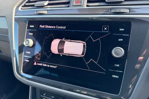 CX21TYA Volkswagen Tiguan 2.0 TDI R-Line 5dr DSG ⭐1 Year VW Warranty⭐ Thumbnail #48