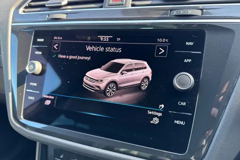 CX21TYA Volkswagen Tiguan 2.0 TDI R-Line 5dr DSG ⭐1 Year VW Warranty⭐ Thumbnail #54