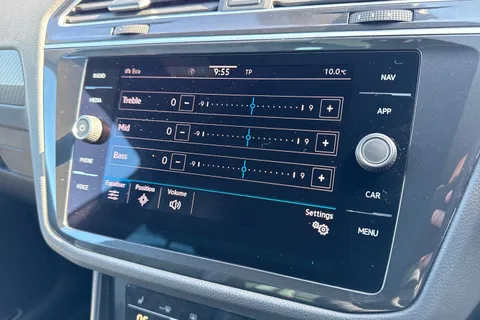 CX21TYA Volkswagen Tiguan 2.0 TDI R-Line 5dr DSG ⭐1 Year VW Warranty⭐ Thumbnail #57