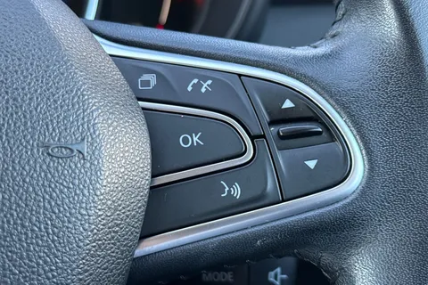 SK66KXT Renault Kadjar 1.5 dCi Dynamique Nav Euro 6 (s/s) 5dr Thumbnail #39