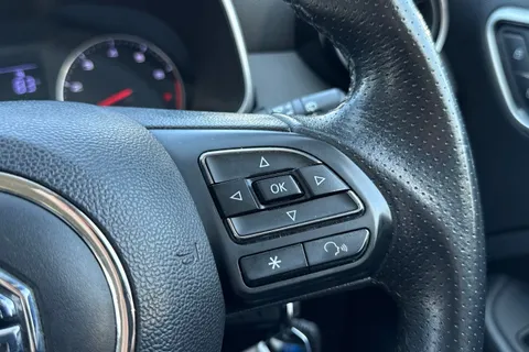 DS18ULZ MG Mg Zs 1.5 VTi-TECH Exclusive Euro 6 (s/s) 5dr Thumbnail #29