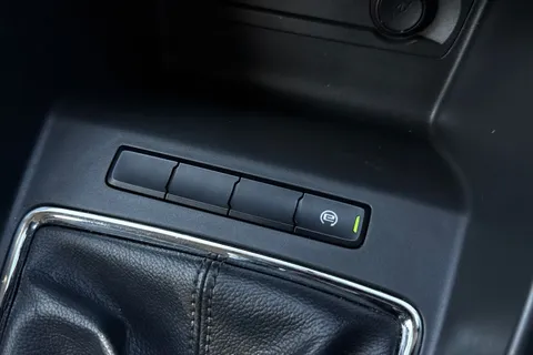 DS18ULZ MG Mg Zs 1.5 VTi-TECH Exclusive Euro 6 (s/s) 5dr Thumbnail #36