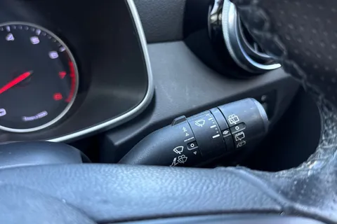 DS18ULZ MG Mg Zs 1.5 VTi-TECH Exclusive Euro 6 (s/s) 5dr Thumbnail #40