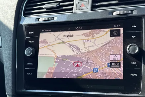 ND67URJ Volkswagen Golf 1.4 TSI SE [Nav] 5dr Thumbnail #18