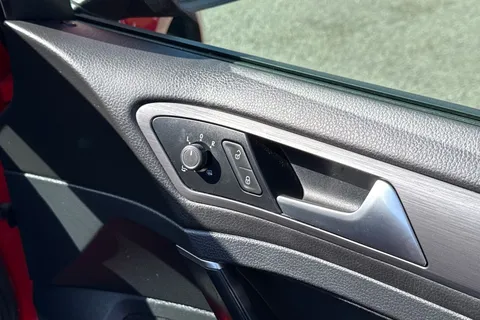 ND67URJ Volkswagen Golf 1.4 TSI SE [Nav] 5dr Thumbnail #22