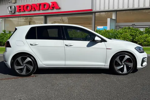 SV67UEA Volkswagen Golf 2.0 TSI BlueMotion Tech GTI Euro 6 (s/s) 5dr Thumbnail #4