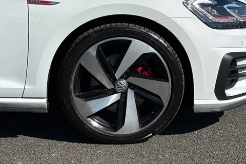 SV67UEA Volkswagen Golf 2.0 TSI BlueMotion Tech GTI Euro 6 (s/s) 5dr Thumbnail #13