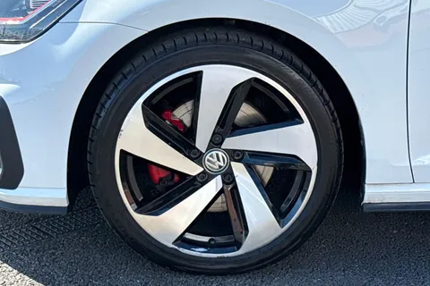 SV67UEA Volkswagen Golf 2.0 TSI BlueMotion Tech GTI Euro 6 (s/s) 5dr Thumbnail #16