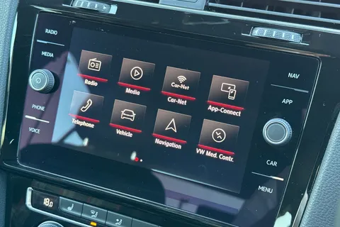 SV67UEA Volkswagen Golf 2.0 TSI BlueMotion Tech GTI Euro 6 (s/s) 5dr Thumbnail #21