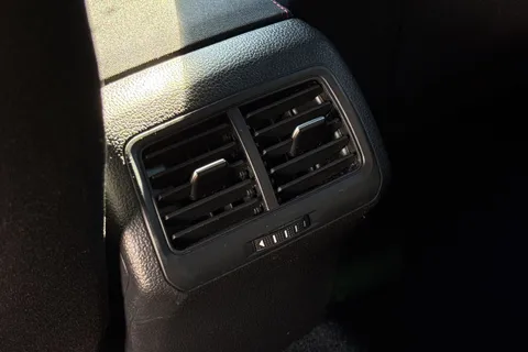 SV67UEA Volkswagen Golf 2.0 TSI BlueMotion Tech GTI Euro 6 (s/s) 5dr Thumbnail #37