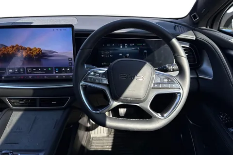 LF25MMR BYD Sealion 7 82.5kWh Design Auto AWD 5dr Thumbnail #14