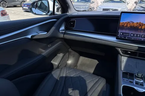 LF25MMR BYD Sealion 7 82.5kWh Design Auto AWD 5dr Thumbnail #16