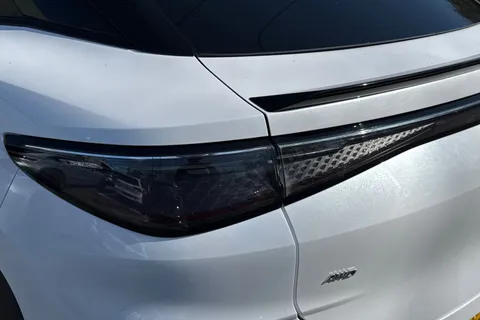 LF25MMR BYD Sealion 7 82.5kWh Design Auto AWD 5dr Thumbnail #17