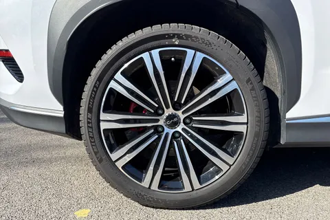 LF25MMR BYD Sealion 7 82.5kWh Design Auto AWD 5dr Thumbnail #23