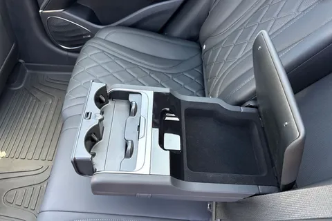 LF25MMR BYD Sealion 7 82.5kWh Design Auto AWD 5dr Thumbnail #42