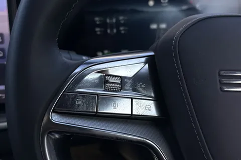 LF25MMR BYD Sealion 7 82.5kWh Design Auto AWD 5dr Thumbnail #51