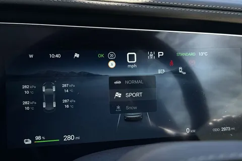 LF25MMR BYD Sealion 7 82.5kWh Design Auto AWD 5dr Thumbnail #57