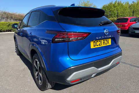 DC21RZK Nissan Qashqai 1.3 DIG-T MHEV Premiere Edition Euro 6 (s/s) 5dr Thumbnail #9