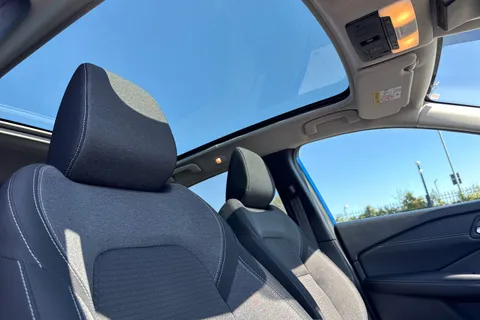 DC21RZK Nissan Qashqai 1.3 DIG-T MHEV Premiere Edition Euro 6 (s/s) 5dr Thumbnail #25