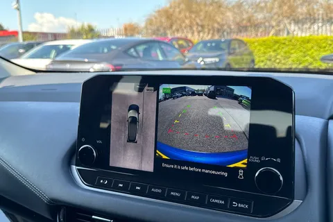 DC21RZK Nissan Qashqai 1.3 DIG-T MHEV Premiere Edition Euro 6 (s/s) 5dr Thumbnail #49