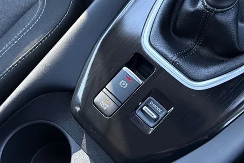 DC21RZK Nissan Qashqai 1.3 DIG-T MHEV Premiere Edition Euro 6 (s/s) 5dr Thumbnail #53