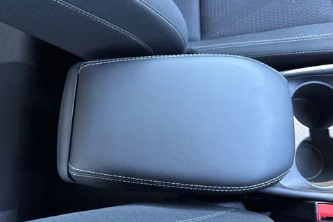 DC21RZK Nissan Qashqai 1.3 DIG-T MHEV Premiere Edition Euro 6 (s/s) 5dr Thumbnail #55