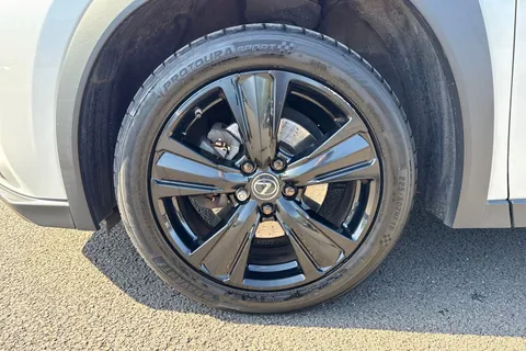 DF21UGR Lexus Ux 2.0 250h E-CVT Euro 6 (s/s) 5dr Thumbnail #14