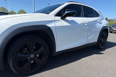 DF21UGR Lexus Ux 2.0 250h E-CVT Euro 6 (s/s) 5dr Thumbnail #29