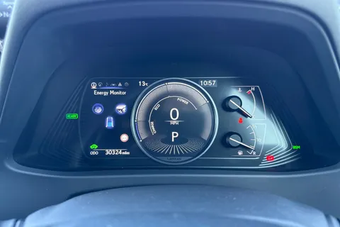 DF21UGR Lexus Ux 2.0 250h E-CVT Euro 6 (s/s) 5dr Thumbnail #39