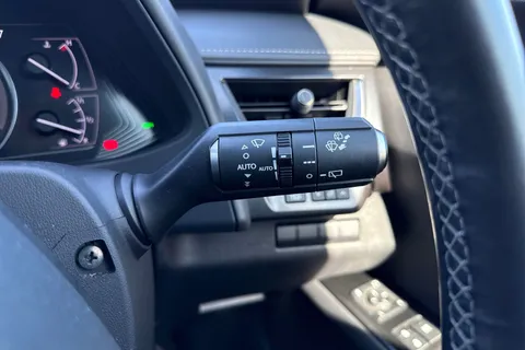DF21UGR Lexus Ux 2.0 250h E-CVT Euro 6 (s/s) 5dr Thumbnail #43