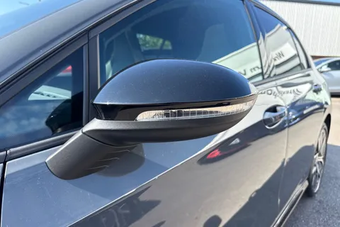 KR75XCO Volkswagen Golf 2.0 TDI 150 Black Edition DSG  ⭐ Head-up display,  DCC, Panoramic sunroof⭐ Thumbnail #32