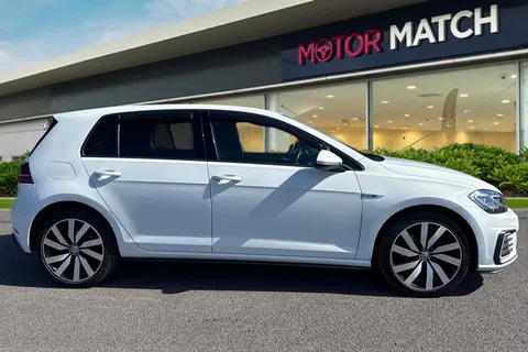 FP17XMH Volkswagen Golf 1.4 TSI 8.7kWh GTE Advance DSG Euro 6 (s/s) 5dr Thumbnail #3