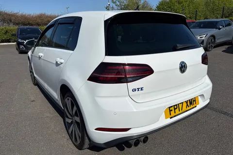 FP17XMH Volkswagen Golf 1.4 TSI 8.7kWh GTE Advance DSG Euro 6 (s/s) 5dr Thumbnail #7