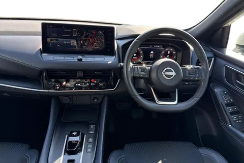 YE23BVU Nissan Qashqai 1.5 h e-POWER Tekna Auto Euro 6 (s/s) 5dr Thumbnail #14