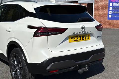 YE23BVU Nissan Qashqai 1.5 h e-POWER Tekna Auto Euro 6 (s/s) 5dr Thumbnail #17