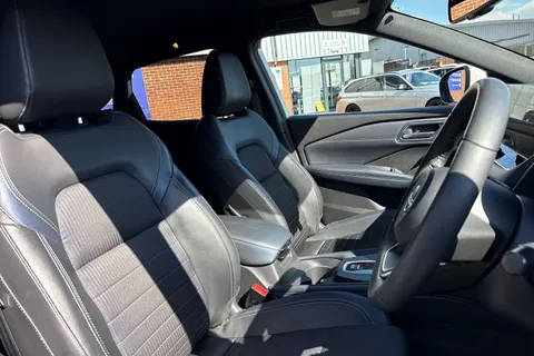 YE23BVU Nissan Qashqai 1.5 h e-POWER Tekna Auto Euro 6 (s/s) 5dr Thumbnail #22