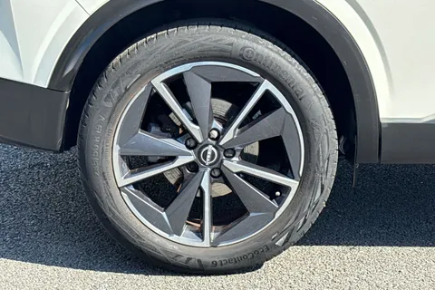 YE23BVU Nissan Qashqai 1.5 h e-POWER Tekna Auto Euro 6 (s/s) 5dr Thumbnail #23