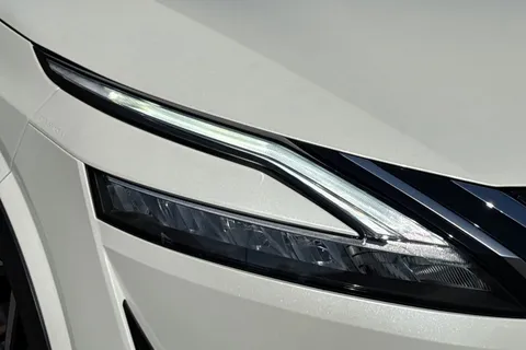 YE23BVU Nissan Qashqai 1.5 h e-POWER Tekna Auto Euro 6 (s/s) 5dr Thumbnail #29