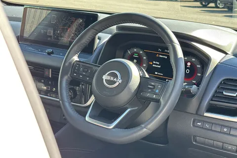 YE23BVU Nissan Qashqai 1.5 h e-POWER Tekna Auto Euro 6 (s/s) 5dr Thumbnail #33